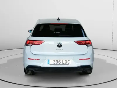 Occasion VW Golf VIII Life 110 ch (80 kW) 2022 Blanc Berline