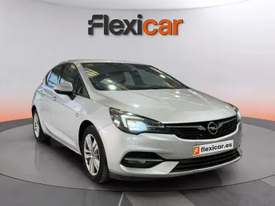 Usado Opel Astra GS Line 131 CV (96 kW) 2020 Gris Utilitario