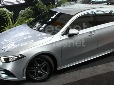 Usado Mercedes A200 163 CV (119 kW) 2019 Gris / plata Berlina