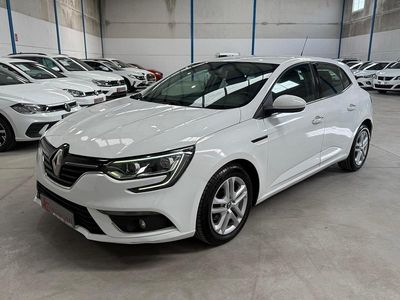 Usado Renault Mégane IV Business 115 CV (84 kW) 2020 Blanco Berlina