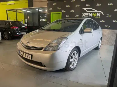 Usado Toyota Prius 112 CV (82 kW) 2007 Gris / plata Utilitario