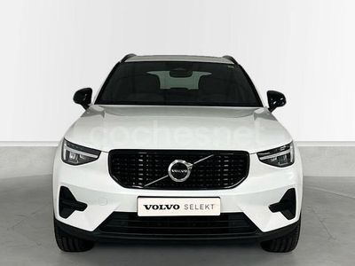 Blanco Nuevo 2025 Volvo XC40 Plus SUV | 43.000 € (Precio justo)