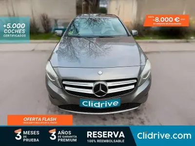 Occasion Mercedes A200 Style 136 PK (100 kW) 2013 Rood Sedan