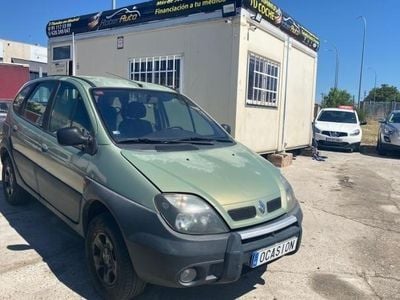 Verde Usado 2002 Renault Scénic Monovolumen | 1699 €
