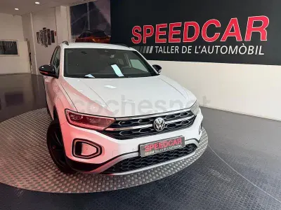 Usado VW T-Roc 116 CV (85 kW) 2025 Blanco SUV
