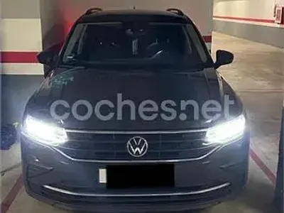 Usado VW Tiguan Life 150 HP (110 kW) 2022 Cinzento SUV