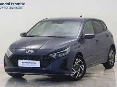 Usado Hyundai i20 100 CV (73 kW) 2025 Azul Utilitario