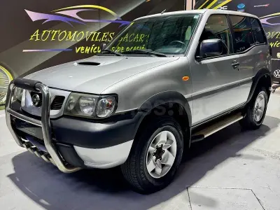 Usado Nissan Terrano 125 CV (91 kW) 2002 Gris / plata SUV
