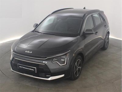 Usado Kia Niro 141 CV (103 kW) 2024 Gris SUV