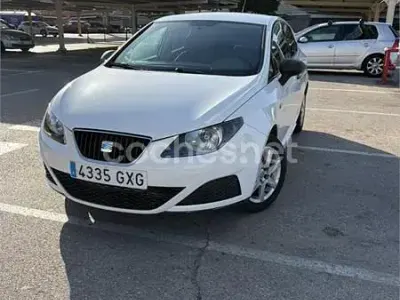 Usado Seat Ibiza 90 CV (66 kW) 2010 Blanco Berlina