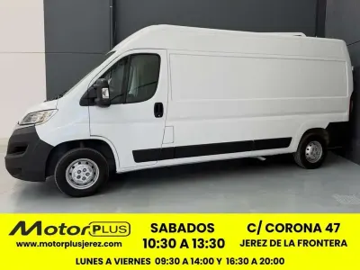 Usado Citroën Jumper 139 CV (102 kW) 2020 Blanco Monovolumen