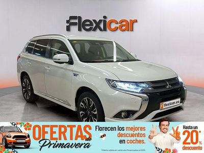 Usado Mitsubishi Outlander P-HEV 203 CV (149 kW) 2018 Blanco