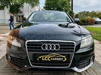 Usado Audi A4 120 CV (88 kW) 2011 Negro Berlina