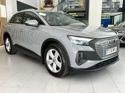 Usado Audi Q4 e-tron Advanced 69 kW (94 CV) 2021 Gris SUV