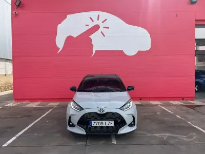 Usado Toyota Yaris Edition 116 CV (85 kW) 2022 Blanco Utilitario
