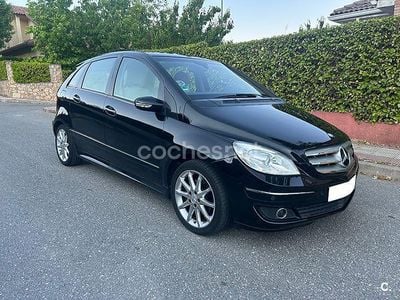Usado Mercedes B200 140 CV (102 kW) 2006 Negro Monovolumen