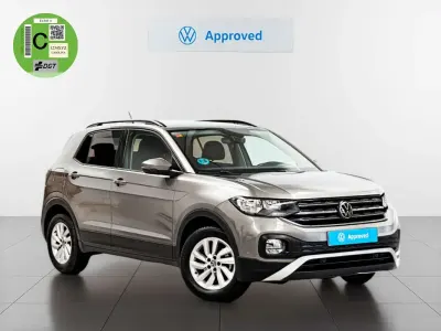 Usado VW T-Cross Advance 110 CV (80 kW) 2021 Gris SUV