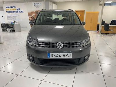 Gris / plata Usado 2013 VW Touran Edition Monovolumen | 10.900 € (Precio justo)