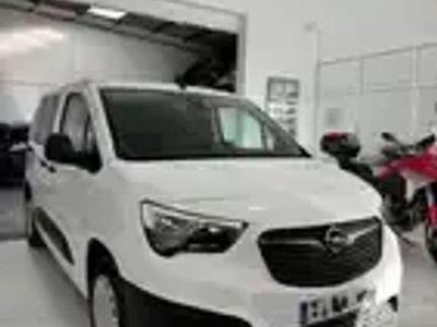 Usado Opel Combo Life Edition 102 CV (75 kW) 2020 Blanco Monovolumen