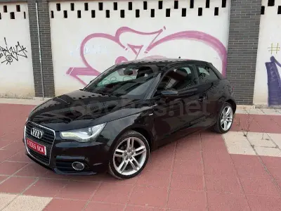 Usado Audi A1 Ambition 86 CV (63 kW) 2011 Negro Utilitario