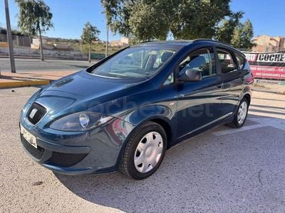 Usado Seat Altea XL Stylance 105 CV (77 kW) 2007 Azul Monovolumen
