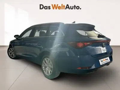 Usado Seat Leon Style 116 CV (85 kW) 2025 Azul Familiar