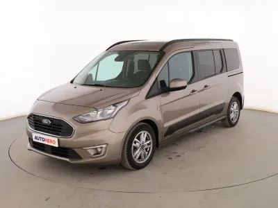 Usado Ford Grand Tourneo Connect Titanium 120 CV (88 kW) 2019 Dorado Monovolumen