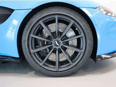 Aston Martin Vantage
