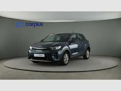 Usado Kia Stonic 84 CV (61 kW) 2023 Azul SUV