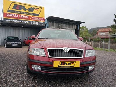 Granate Usado 2006 Skoda Octavia Berlina | 8600 €
