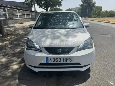 Usado Seat Mii Style 75 CV (55 kW) 2013 Beige Utilitario