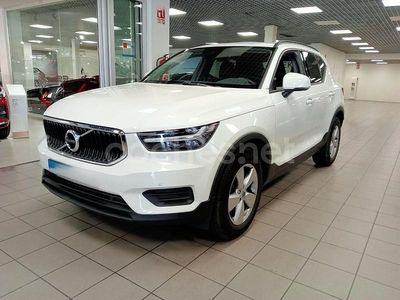 Blanco Nuevo 2025 Volvo XC40 SUV | 32.900 € (Buen precio)