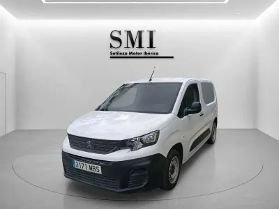Usado Peugeot Partner S 102 CV (75 kW) 2022 Blanco Monovolumen