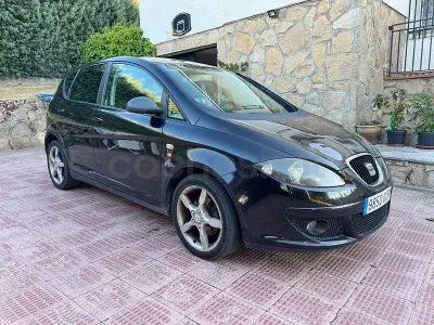 Usado Seat Altea Stylance 140 CV (102 kW) 2008 Negro Monovolumen