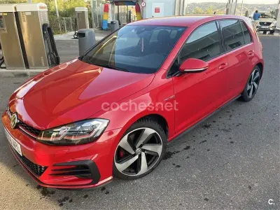 Usado VW Golf VII GTI 230 CV (169 kW) 2018 Rojo Berlina