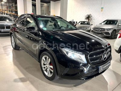 Usado Mercedes GLA200 Style 136 CV (100 kW) 2015 Negro SUV