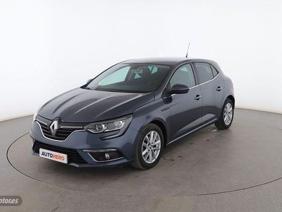 Usado Renault Mégane IV Life 110 CV (80 kW) 2017 Gris / plata Berlina