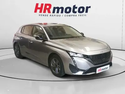 Usado Peugeot 308 Allure 131 CV (96 kW) 2024 Gris Utilitario