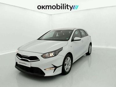 Usado Kia Ceed 120 CV (88 kW) 2022 Blanco Utilitario