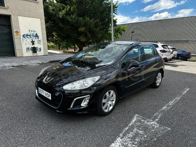 Usado Peugeot 308 Business-Line 92 CV (67 kW) 2013 Negro Berlina