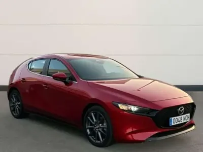 Usado Mazda 3 Center-Line 140 CV (102 kW) 2025 Rojo Berlina