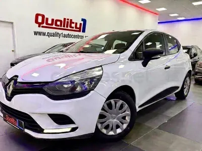 Usado Renault Clio IV Business 75 CV (55 kW) 2019 Blanco Berlina