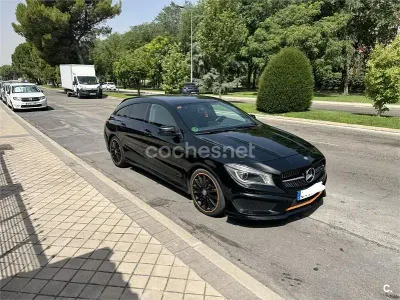 Usado Mercedes CLA220 177 CV (130 kW) 2017 Negro Coupe