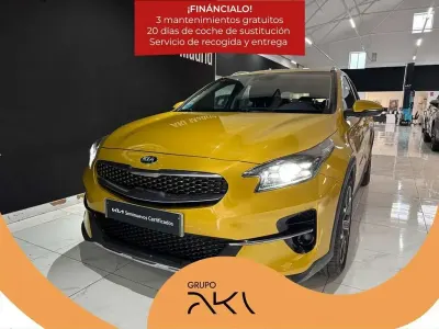 Usado Kia XCeed 136 CV (100 kW) 2021 Amarillo SUV