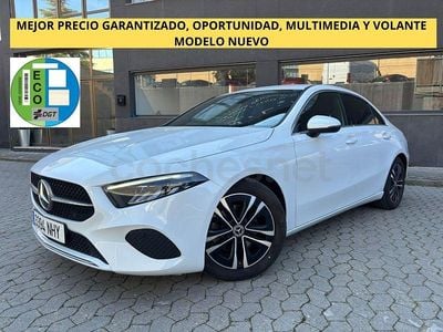 Usado Mercedes A180 136 CV (100 kW) 2024 Blanco Berlina