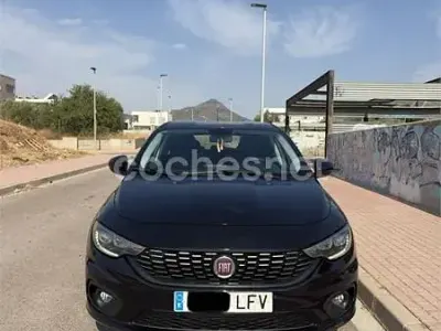Usado Fiat Tipo Mirror 95 CV (69 kW) 2020 Negro Berlina