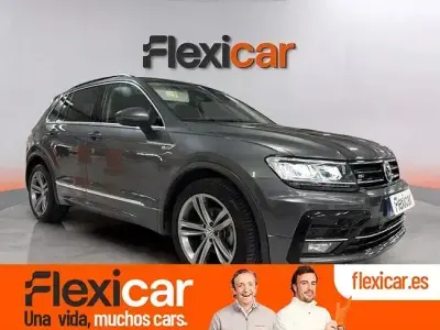 Usado VW Tiguan R-line 150 CV (110 kW) 2021 Gris SUV