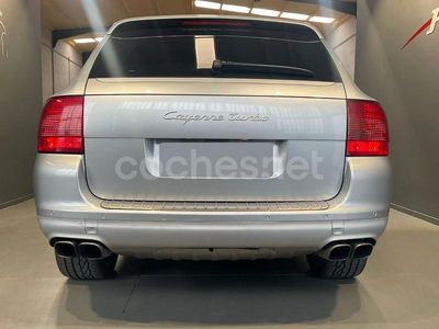 Usado Porsche Cayenne Turbo 450 CV (330 kW) 2004 Gris / plata SUV