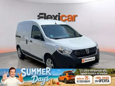 Usado Dacia Dokker 109 CV (80 kW) 2021 Blanco Monovolumen