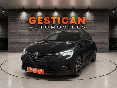 Usado Renault Clio Techno 91 CV (66 kW) 2023 Negro Utilitario